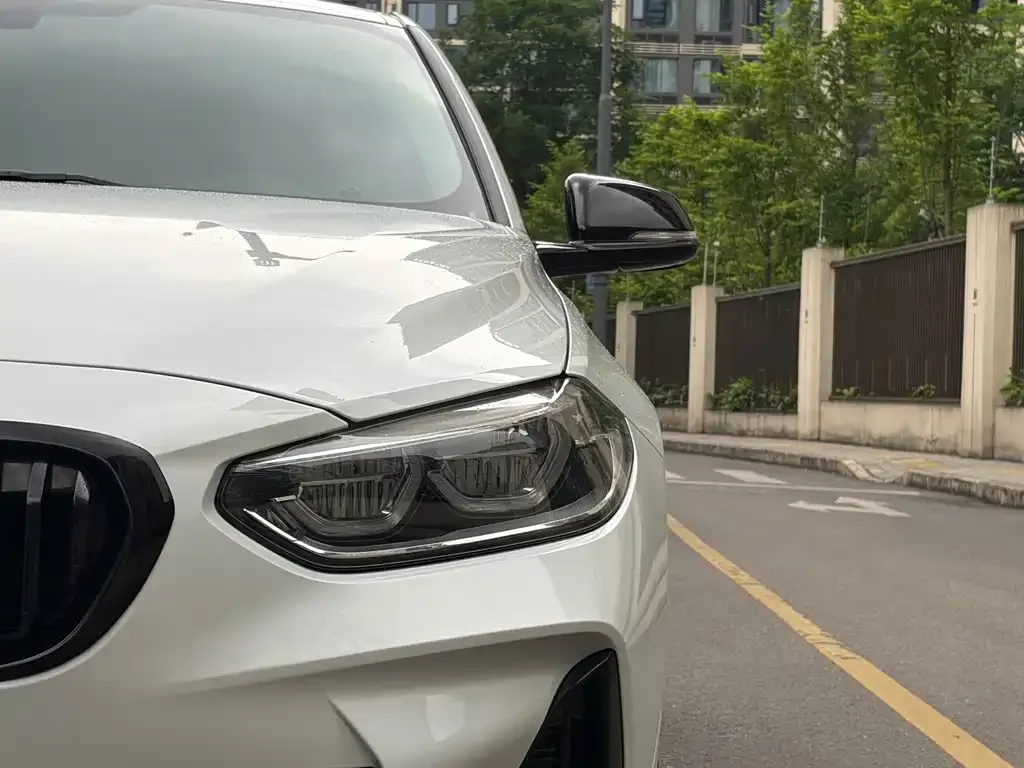 BMW 1 Series 2023 из CN, фото 4