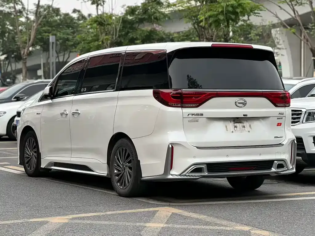 GAC Motor Trumpchi M8 — фото 4