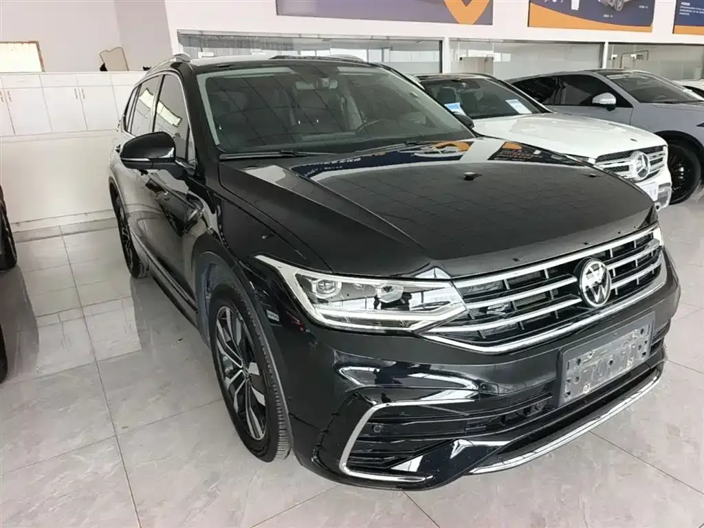 Volkswagen Tiguan L 2024 из CN, фото 4