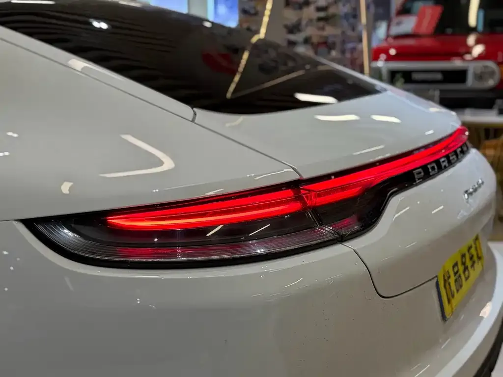 Porsche Panamera — фото 8