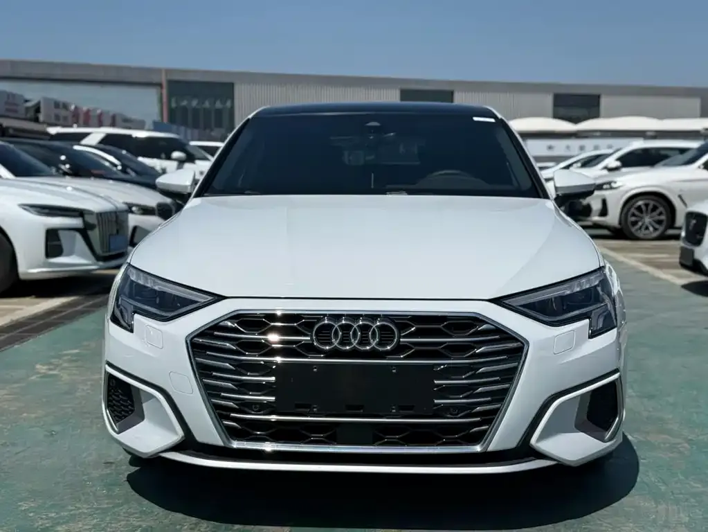 Audi A3 2023 из CN, фото 6