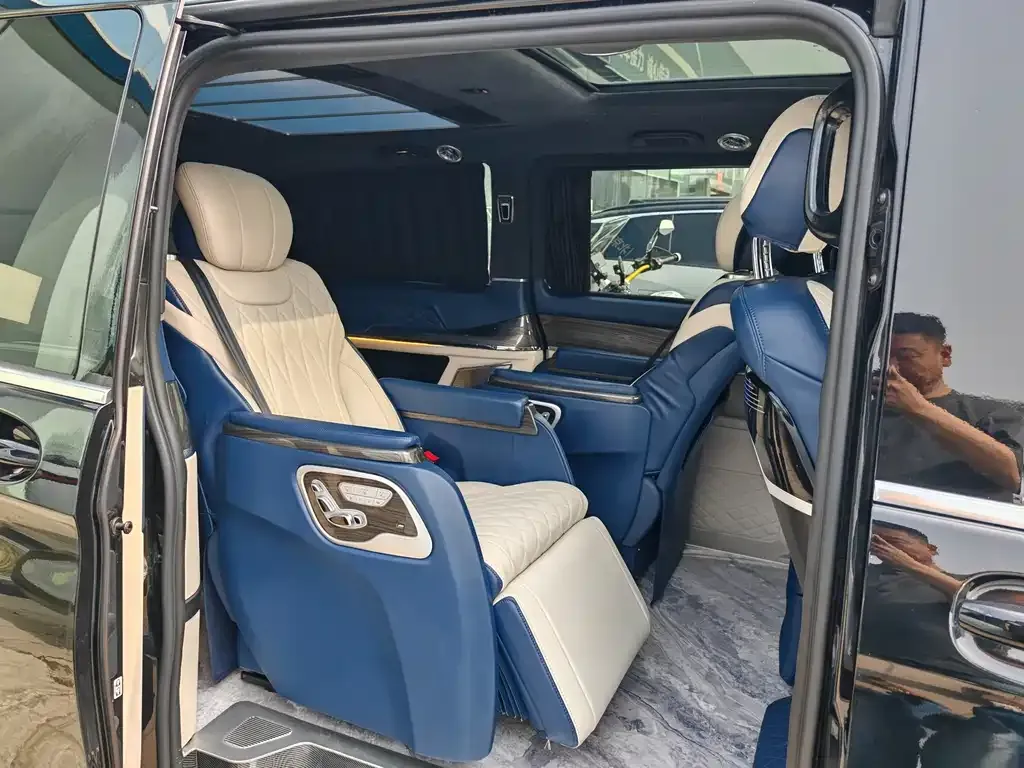 Mercedes-Benz V-Class 2021 из CN, фото 9