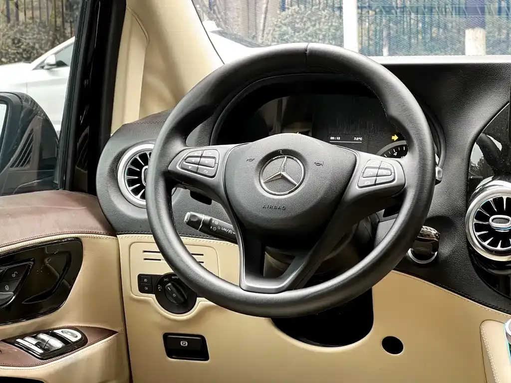 Mercedes-Benz Vito 2022 из CN, фото 2