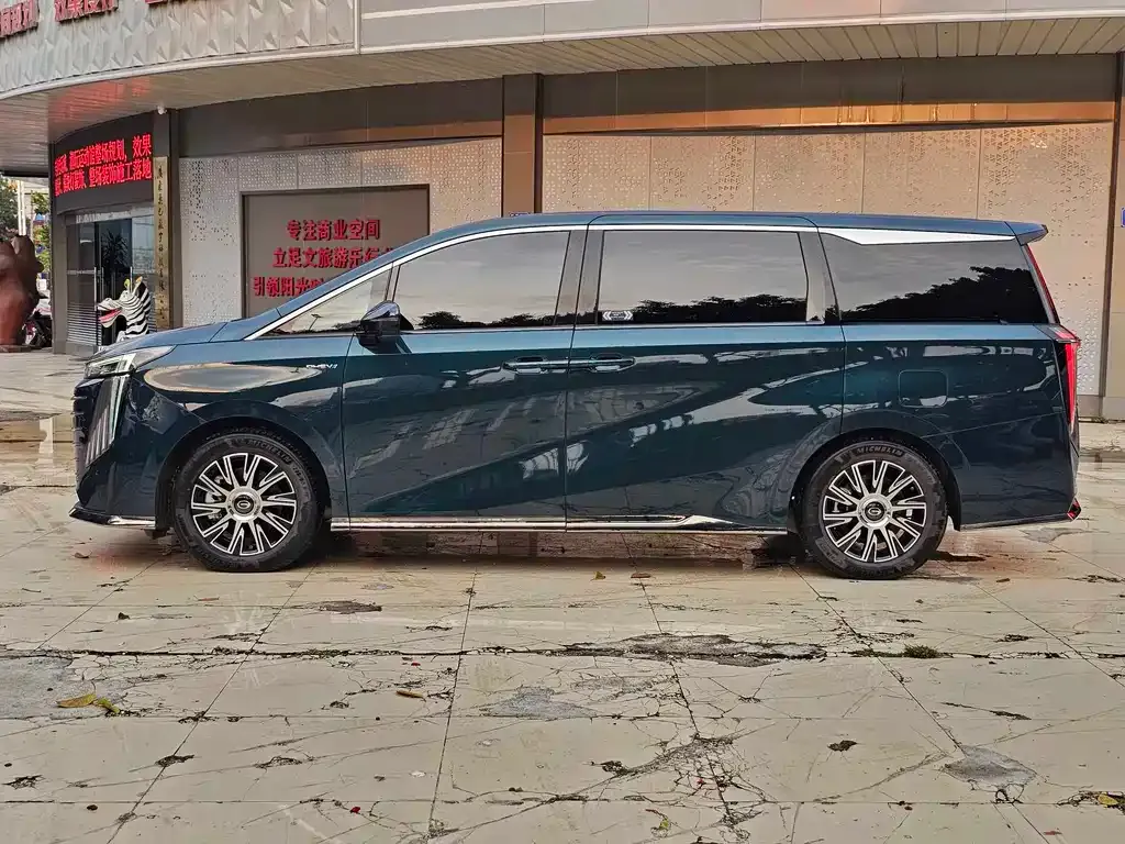 GAC Motor Trumpchi E9 — фото 8