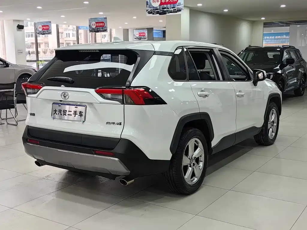 Toyota RAV4 2021 из CN, фото 7