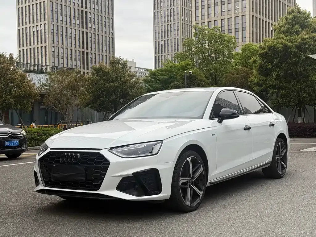 Audi A4L 2024 из CN, фото 1