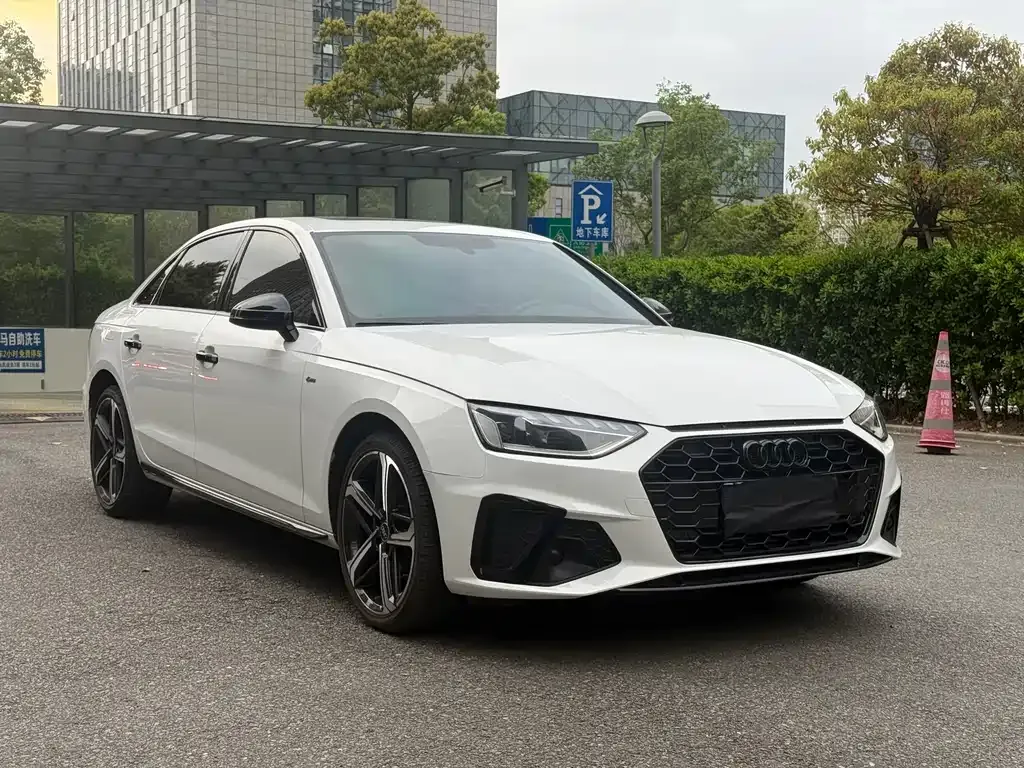 Audi A4L 2024 из CN, фото 9