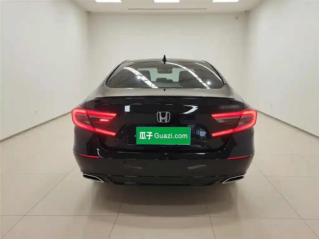 Honda Accord — фото 7