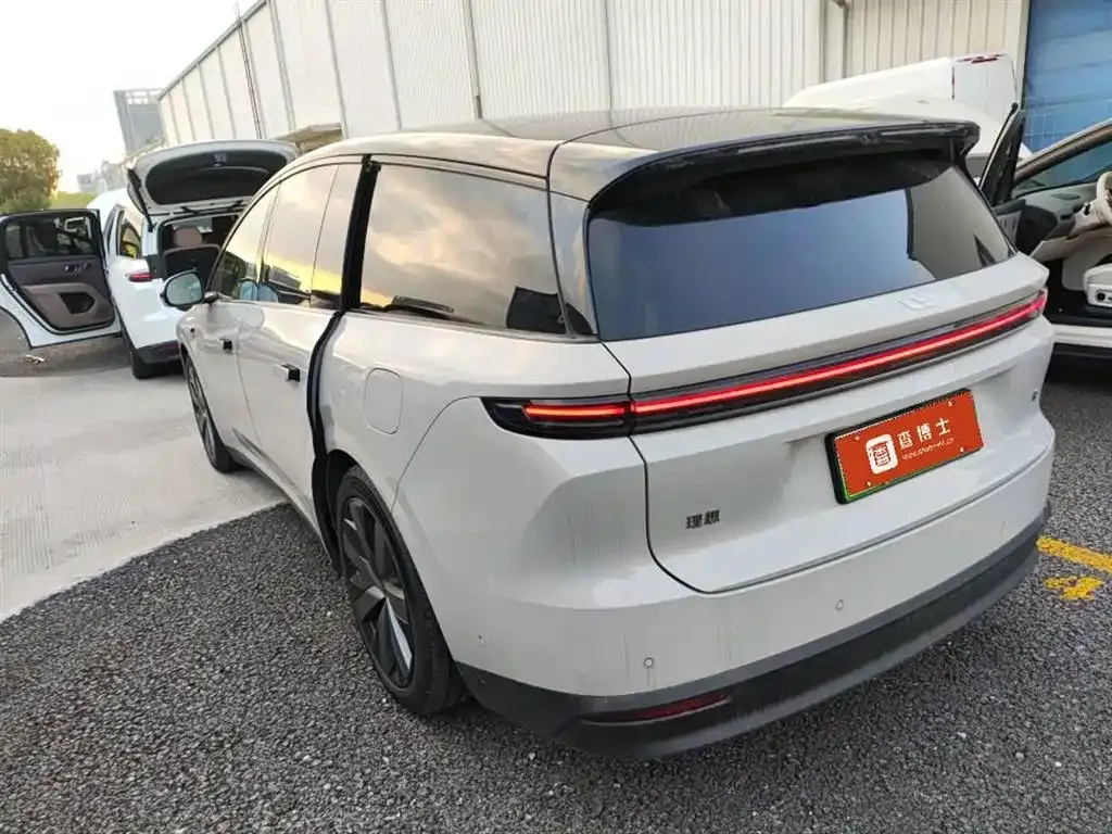 Li Auto i8 2025 из CN, фото 4