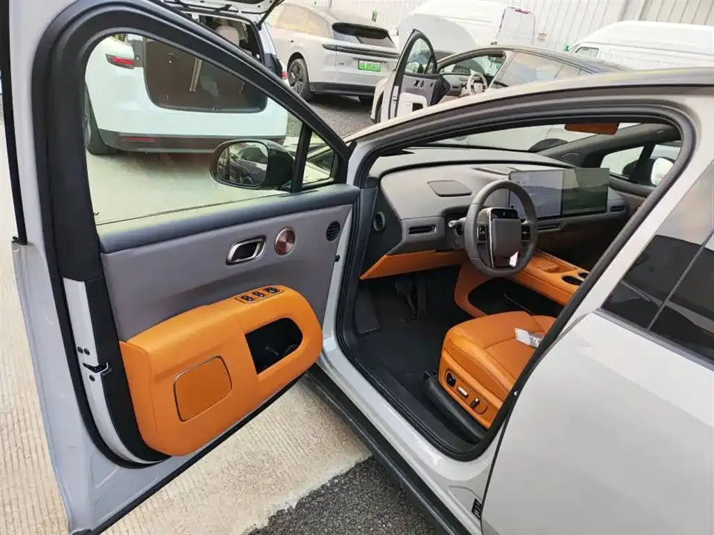 Li Auto i8 2025 из CN, фото 3