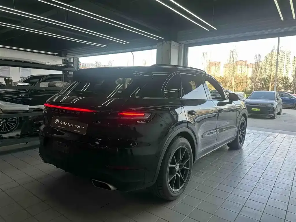 Porsche Cayenne Hybrid — фото 3