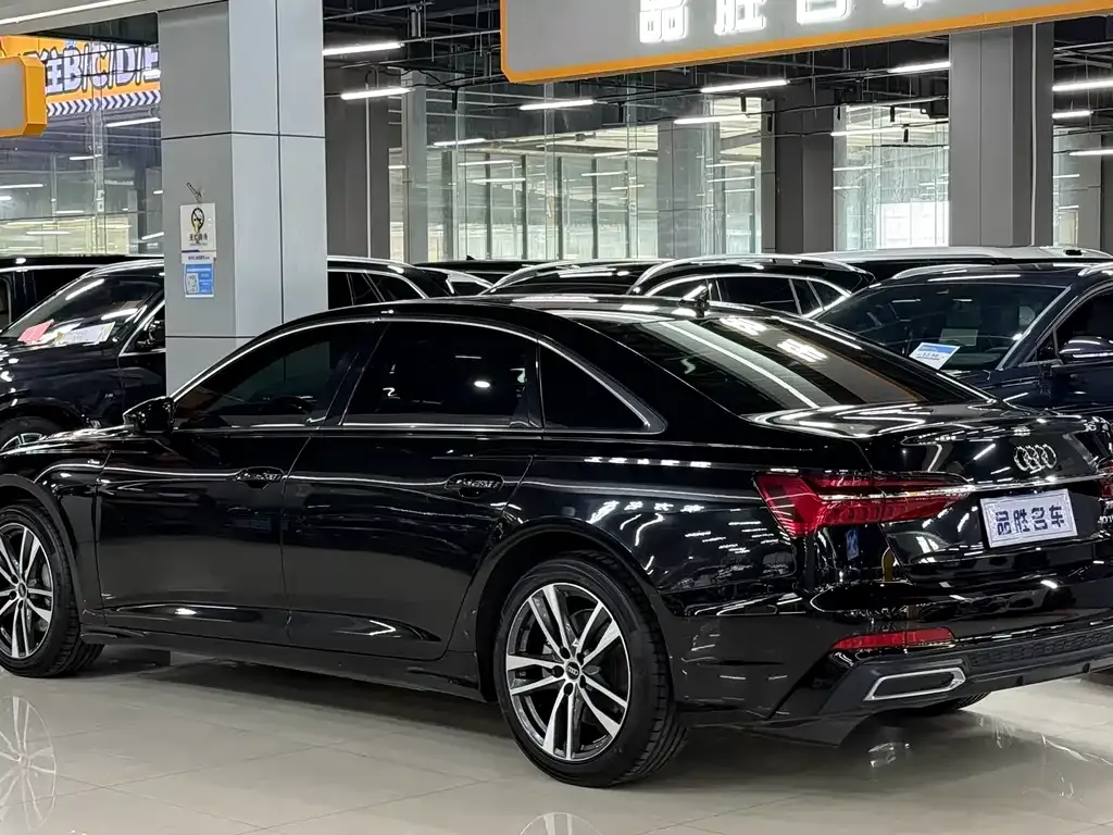 Audi A6L — фото 4