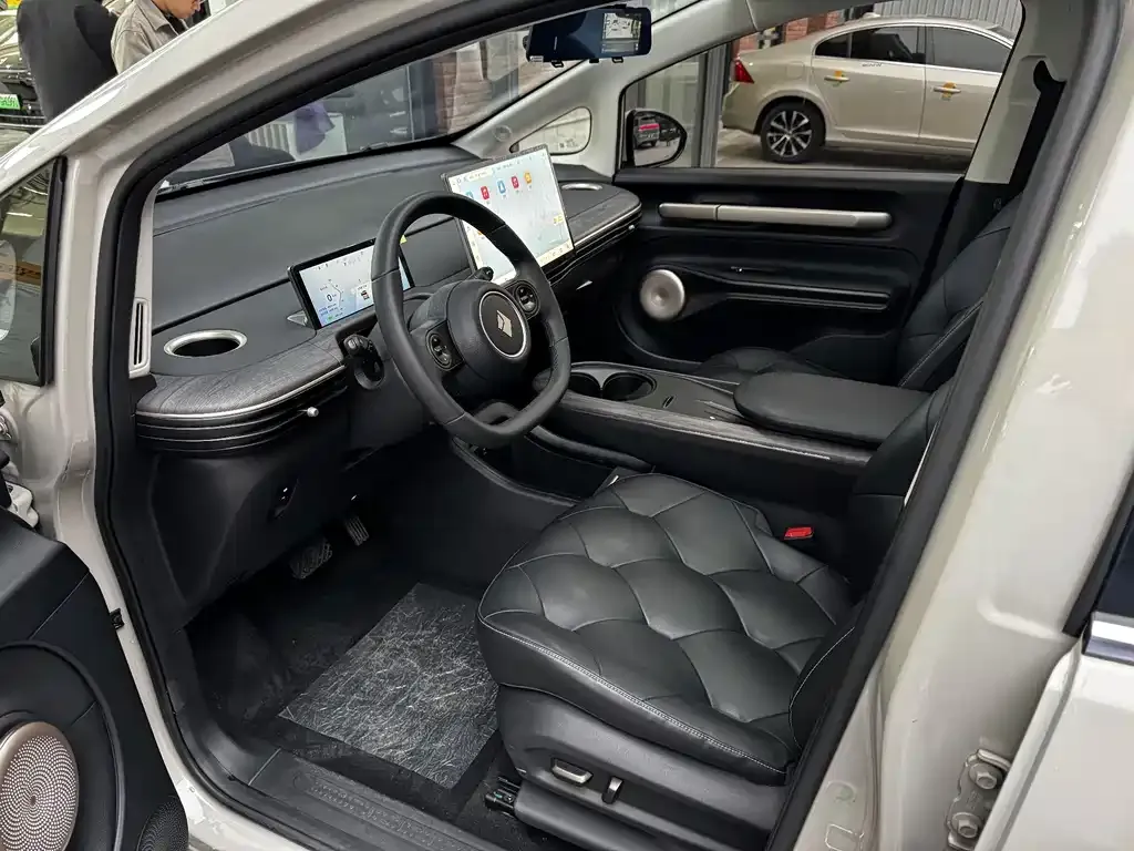 Baojun Yunduo 2024 из CN, фото 10