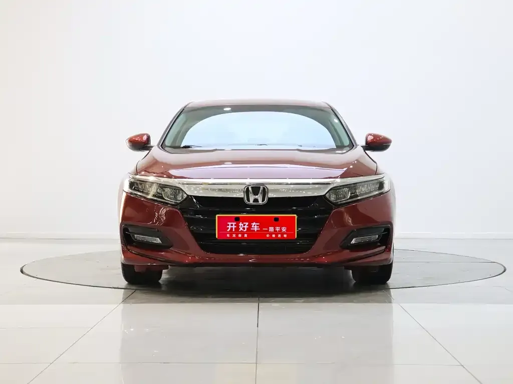 Honda Accord — фото 1