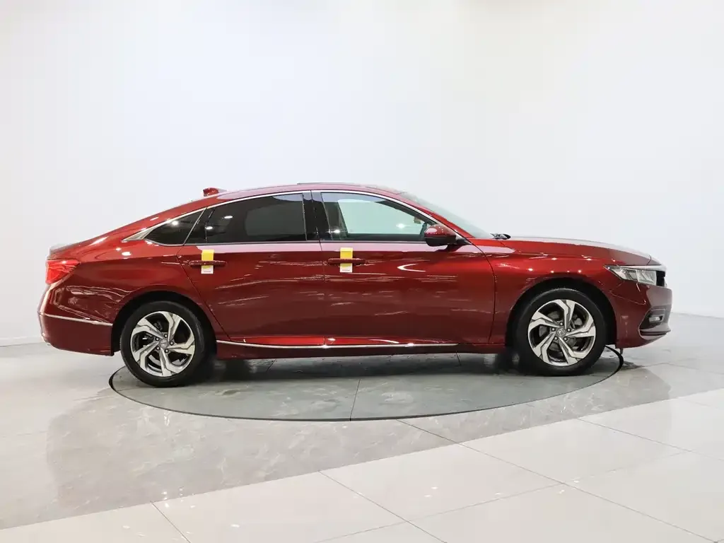 Honda Accord — фото 5
