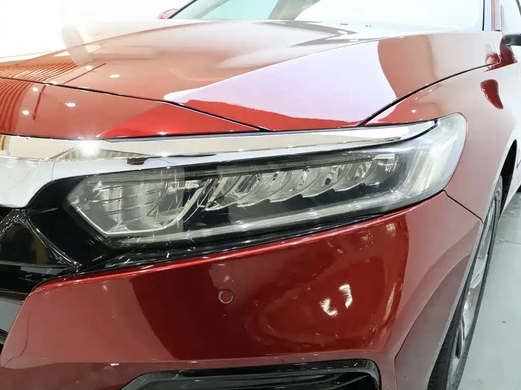 Honda Accord — фото 4