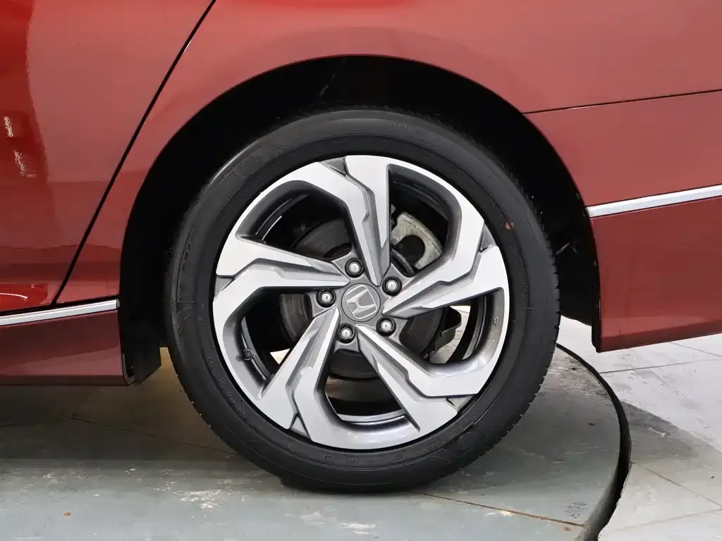 Honda Accord — фото 3