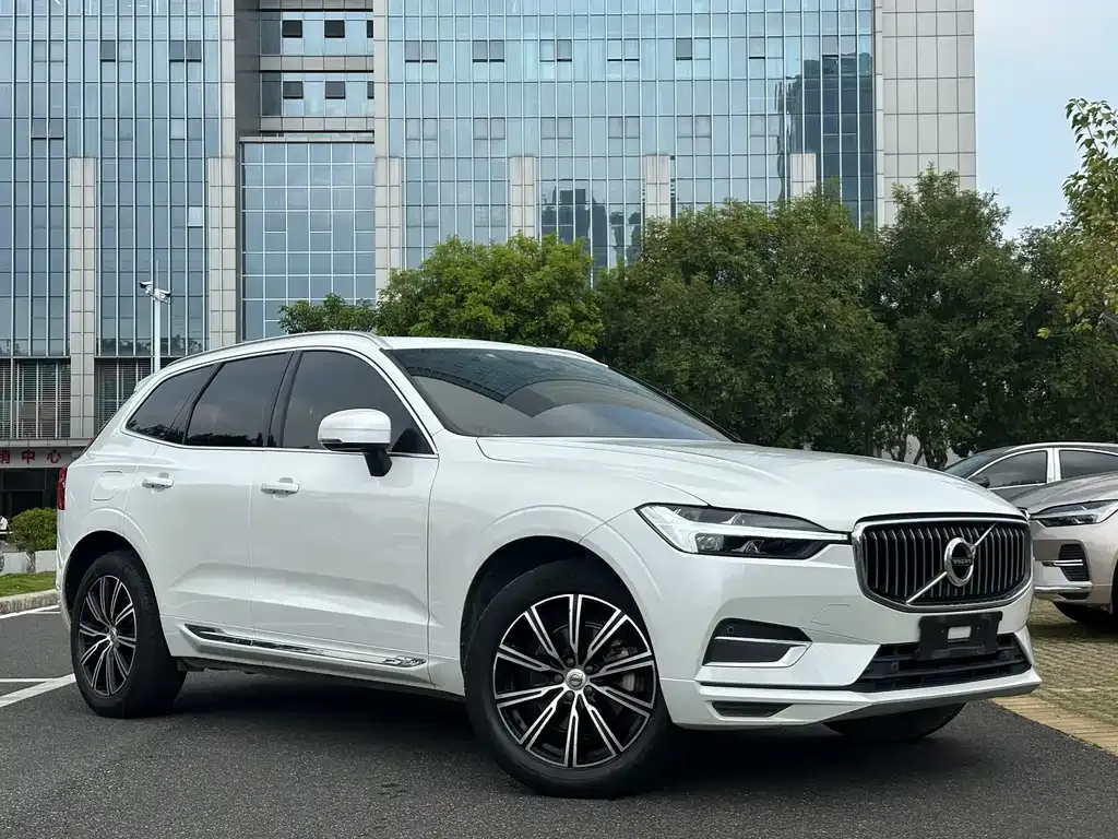 Volvo XC60 2021 из CN, фото 7
