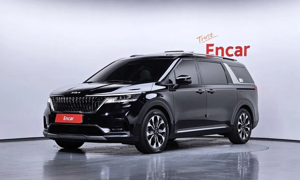 Kia Carnival — фото 1