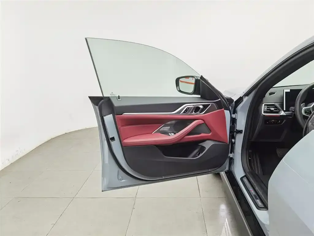 BMW 4 Series 2024 из CN, фото 6