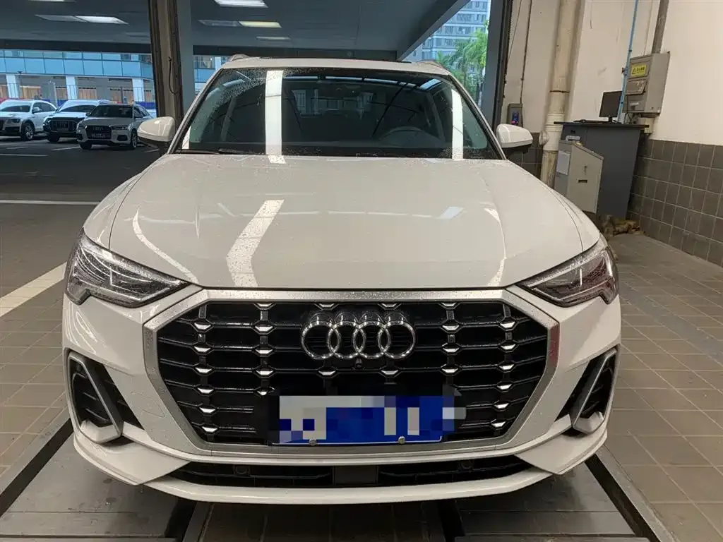Audi Q3 2023 из CN, фото 10