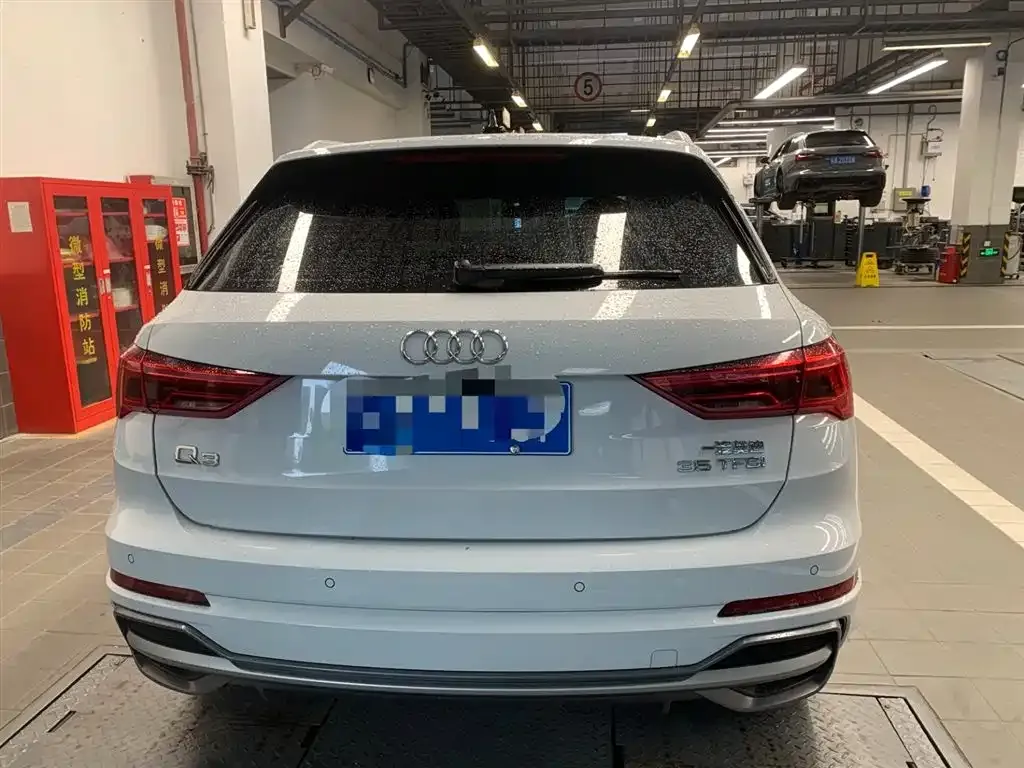 Audi Q3 2023 из CN, фото 8