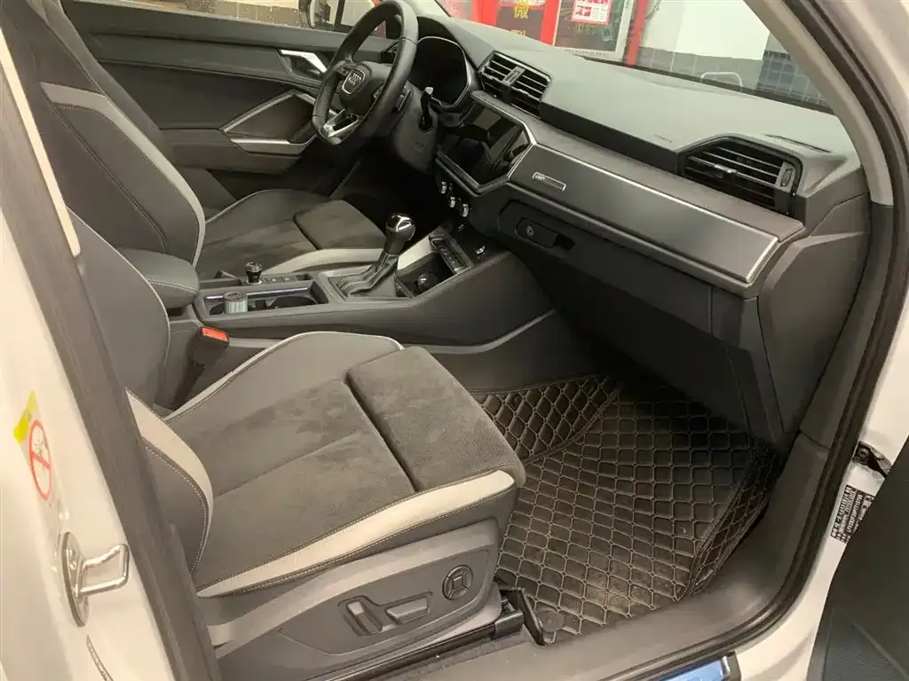 Audi Q3 2023 из CN, фото 9