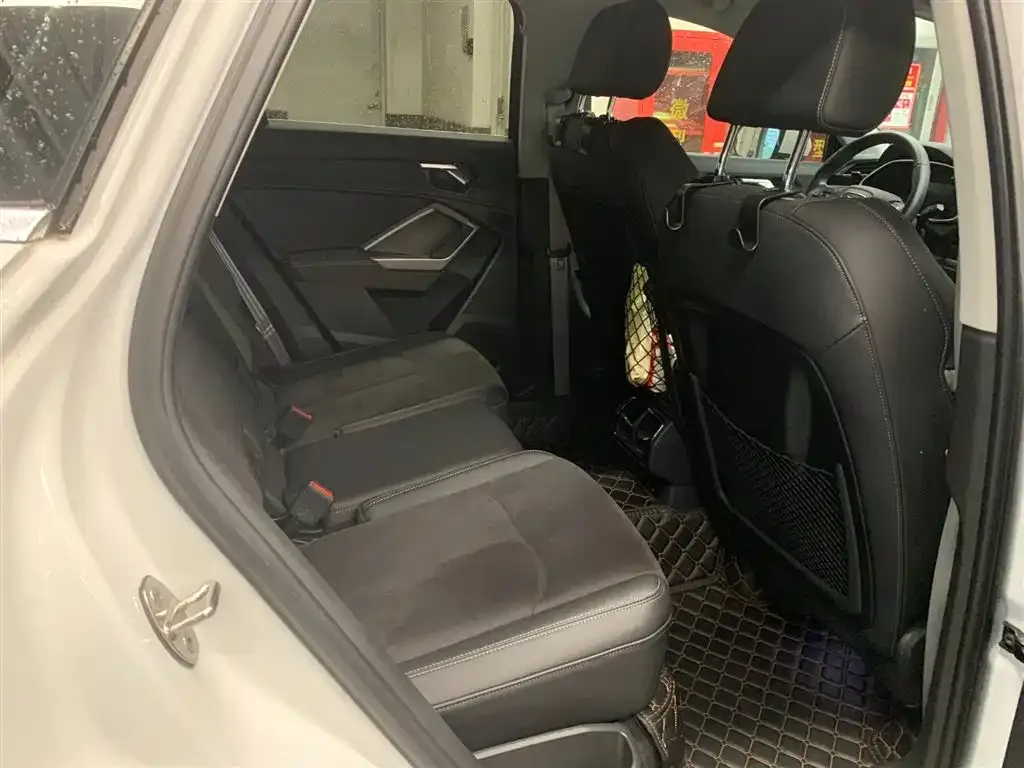 Audi Q3 2023 из CN, фото 4