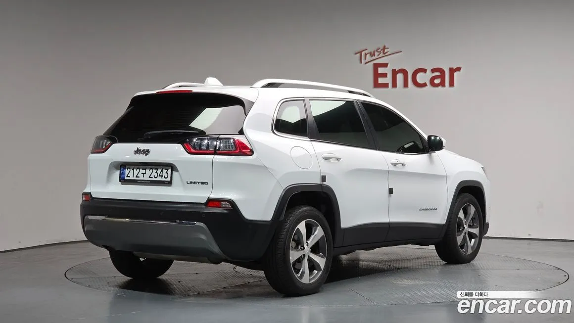 Jeep Cherokee 2021 из KR, фото 3