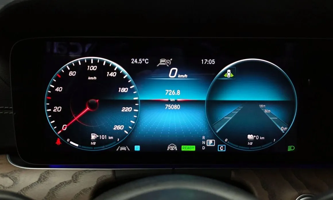 Mercedes-Benz E-Class 2021 из KR, фото 9