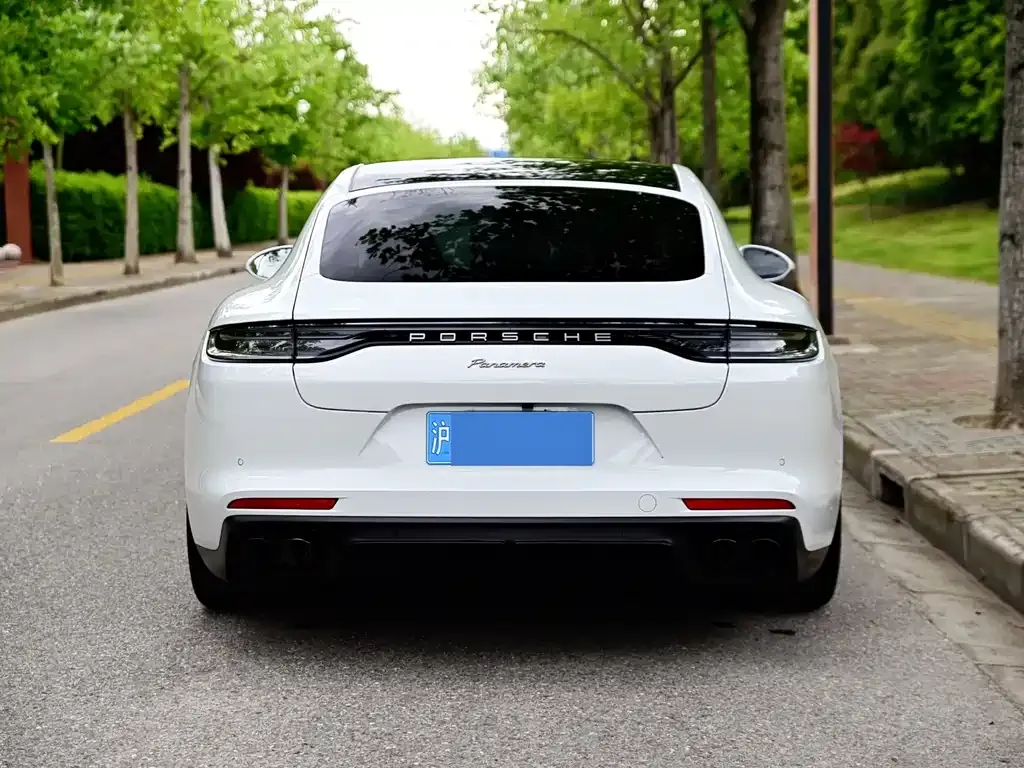 Porsche Panamera 2023 из CN, фото 10