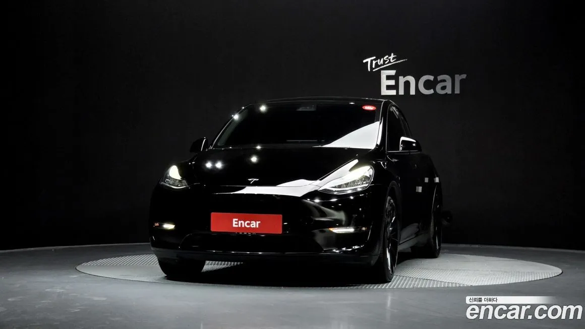 Tesla Model Y — фото 2