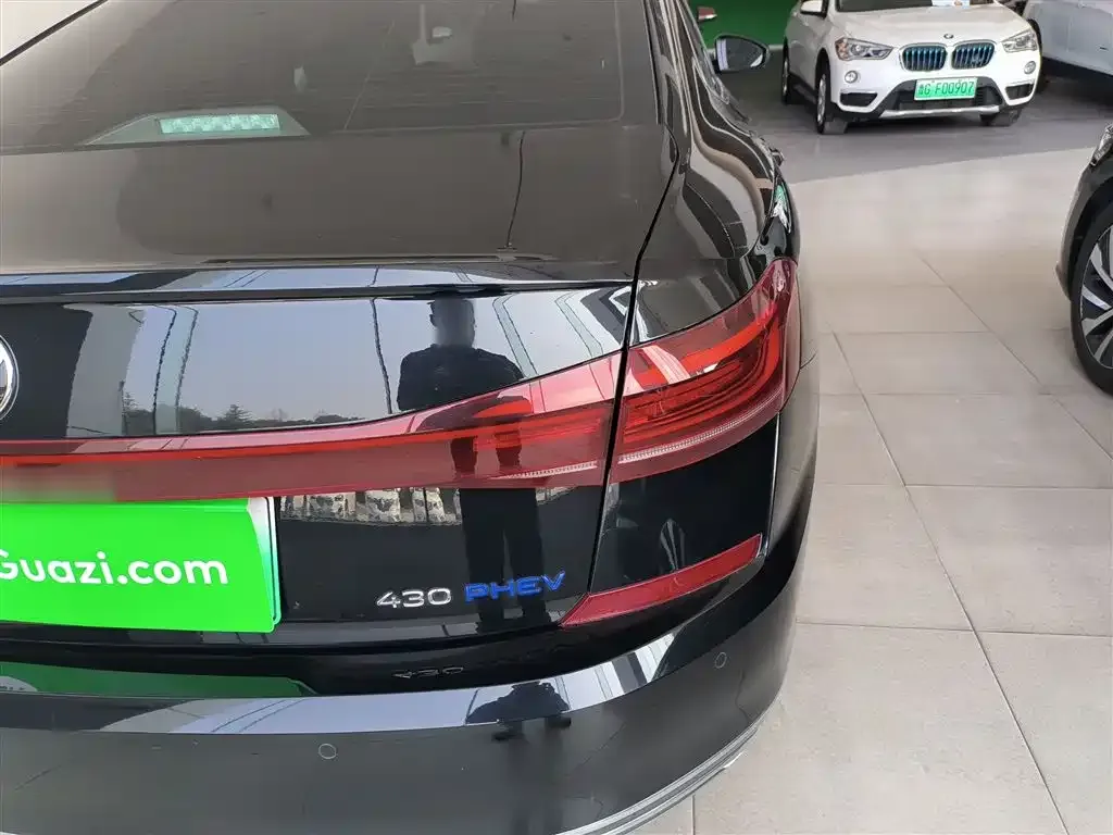 Volkswagen Passat New Energy — фото 5