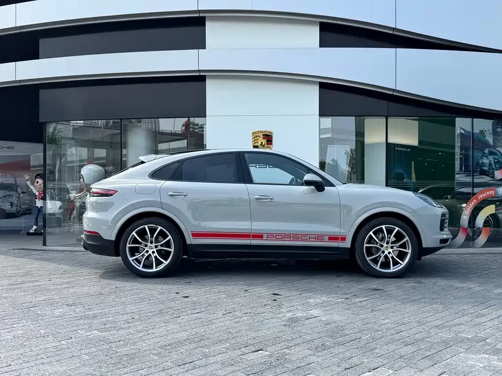 Porsche Cayenne — фото 2