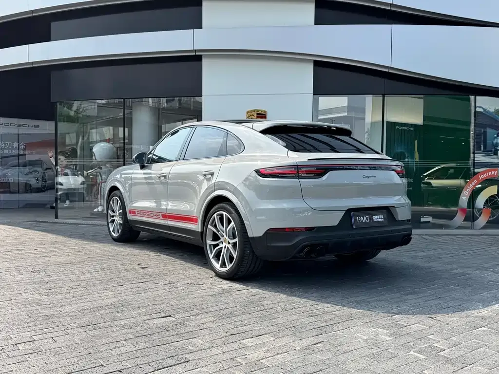 Porsche Cayenne — фото 4