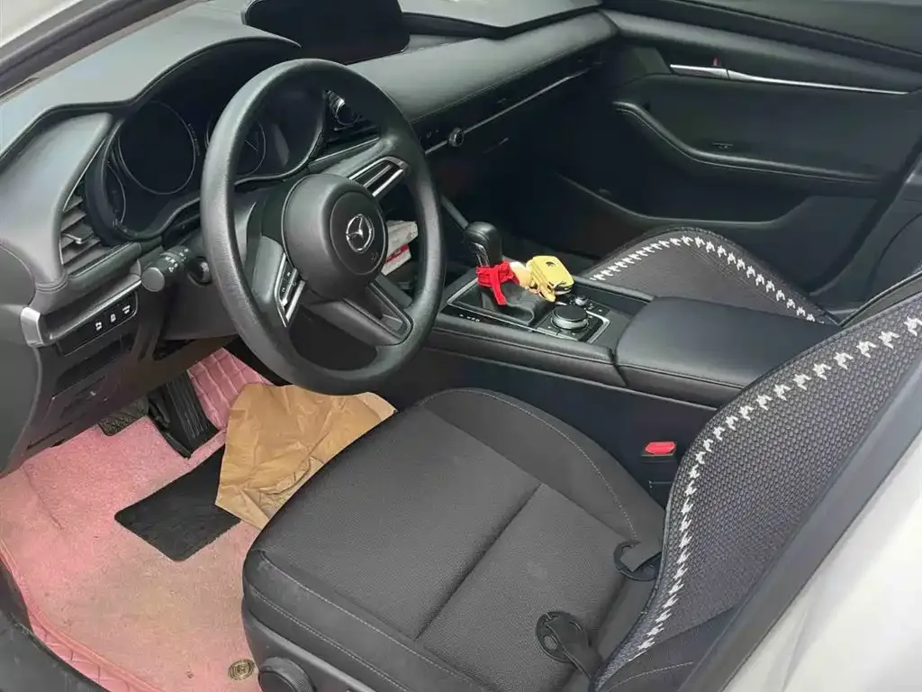 Mazda 3 Axela 2021 из CN, фото 3