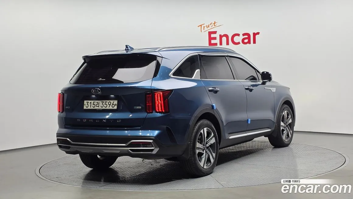 Kia Sorento — фото 6