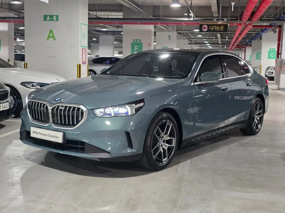 BMW 5-Series
