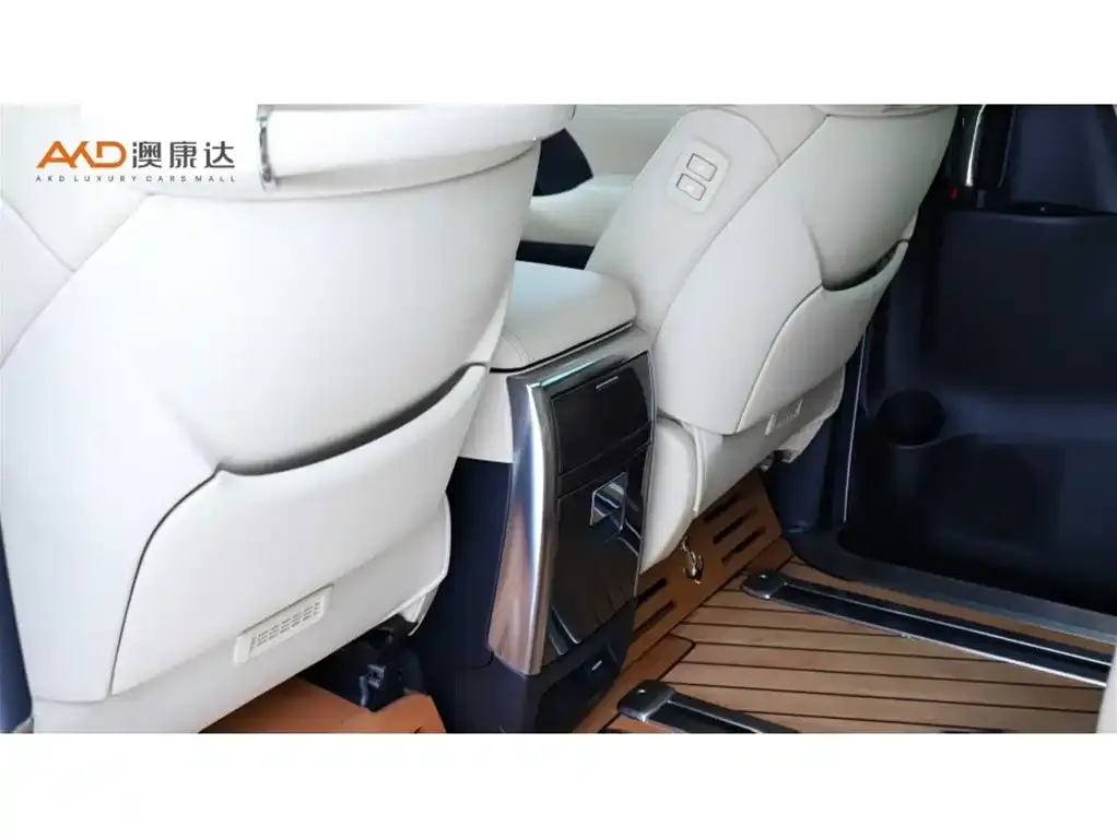 Toyota Vellfire — фото 6