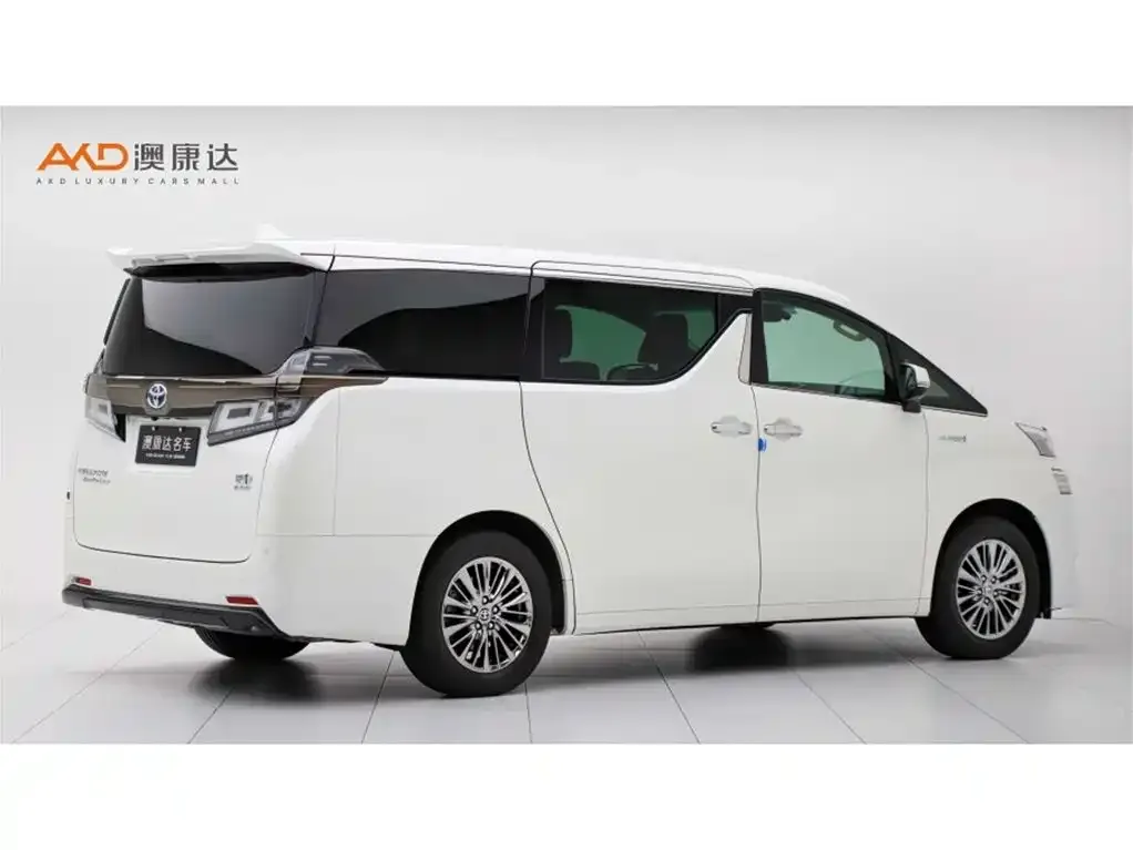 Toyota Vellfire — фото 2