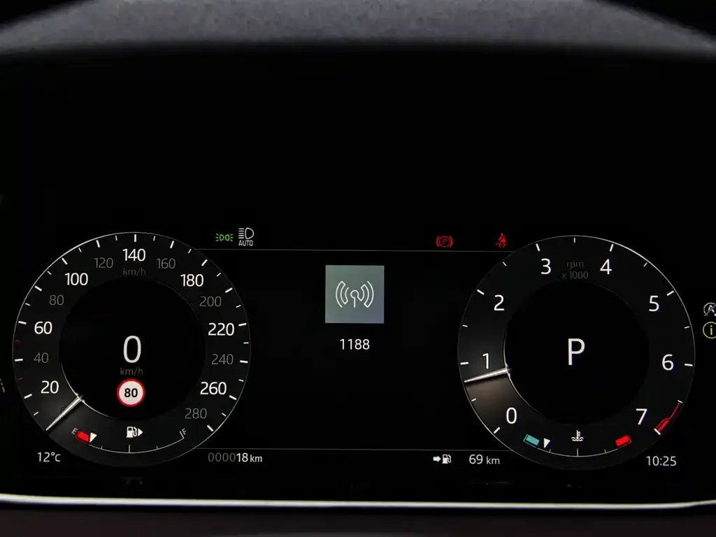 Land Rover Evoque 2025 из CN, фото 3
