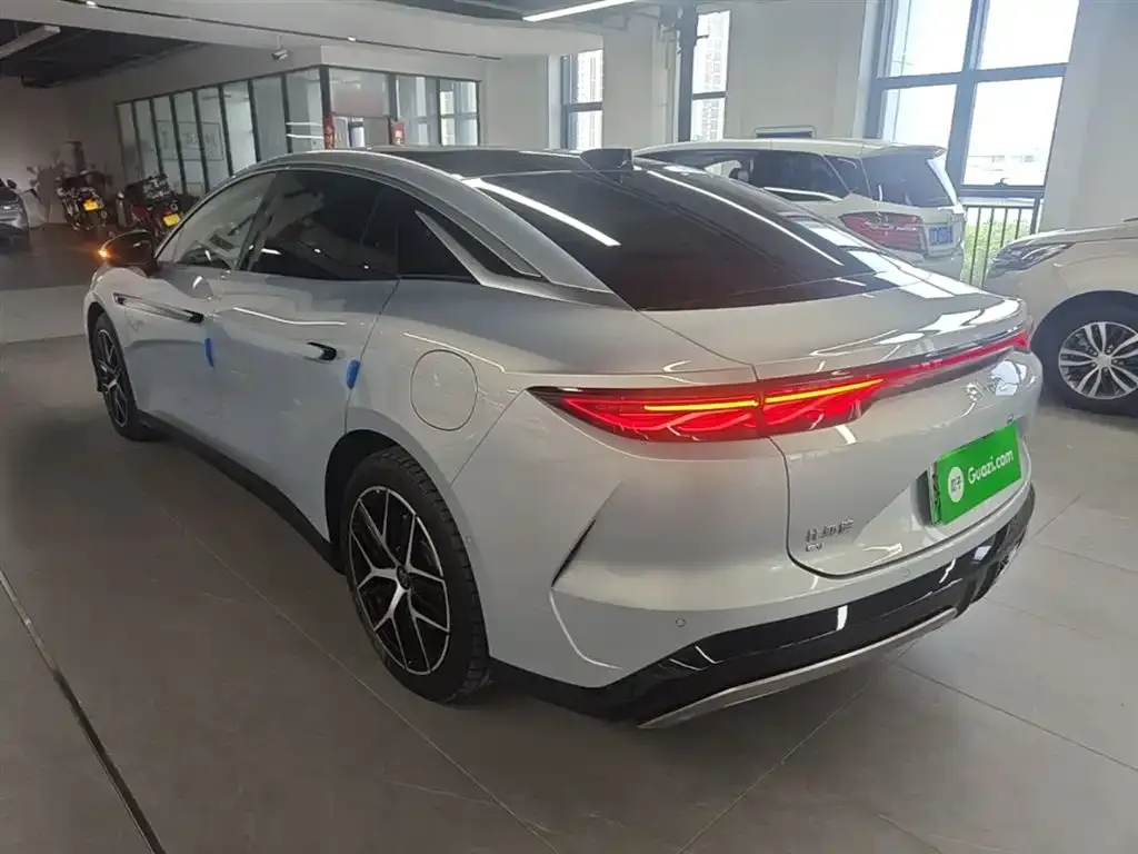 BYD Han L 2025 из CN, фото 5
