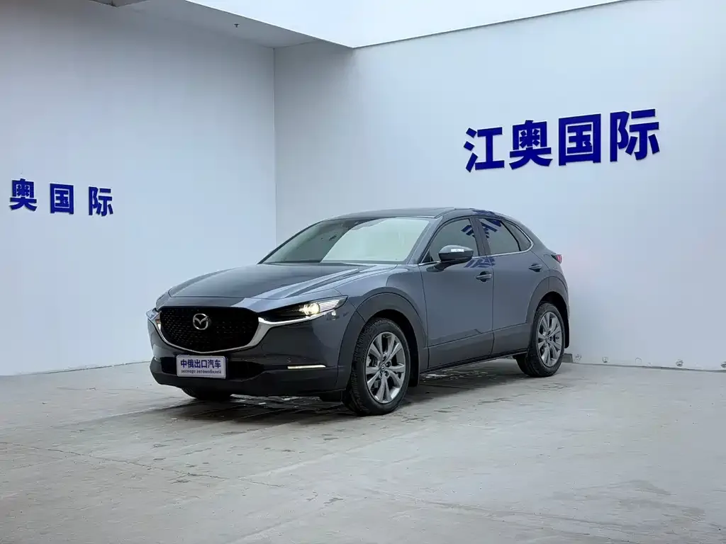 Mazda CX-30 — фото 1