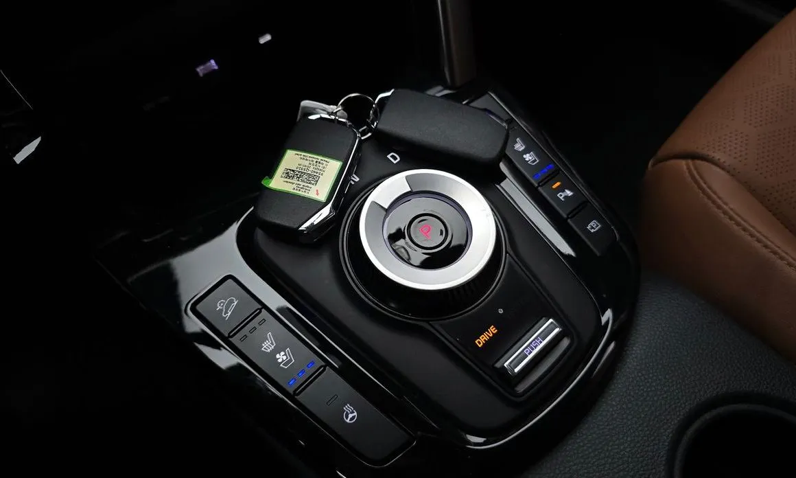 Kia Seltos — фото 5