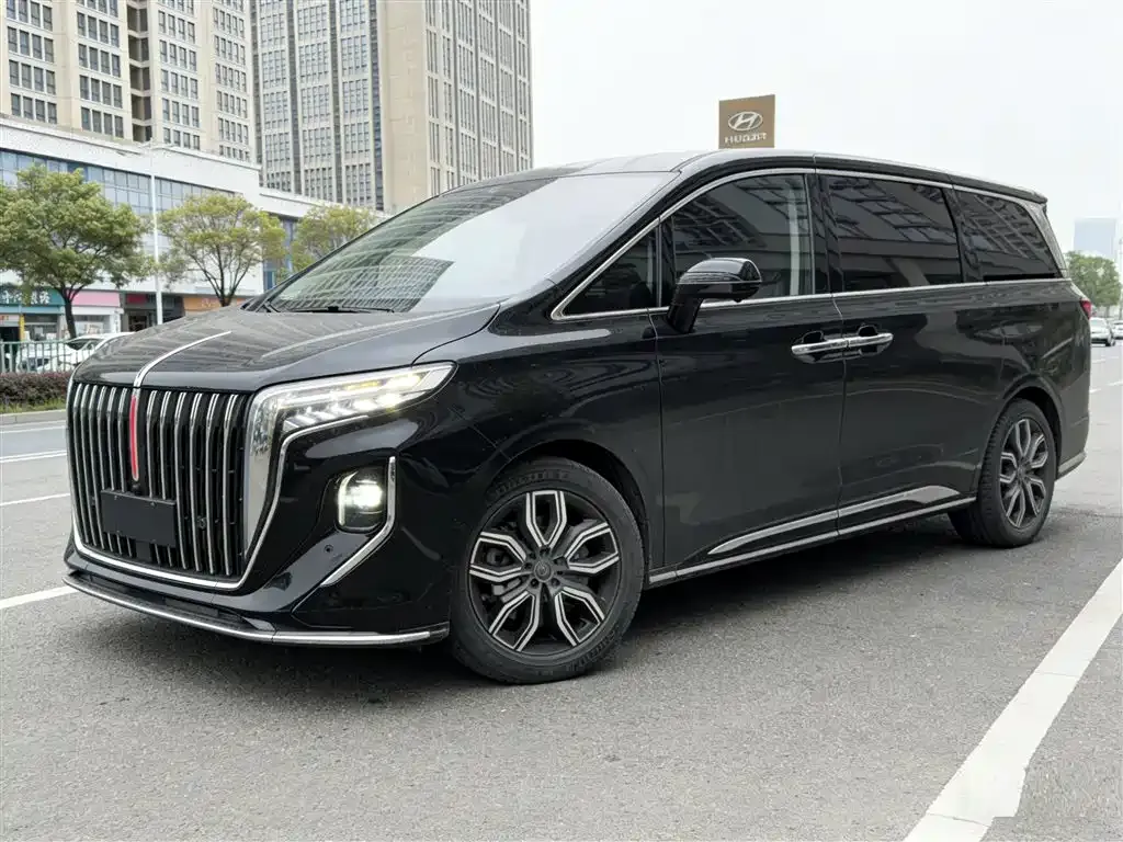 Hongqi HQ9 — фото 1