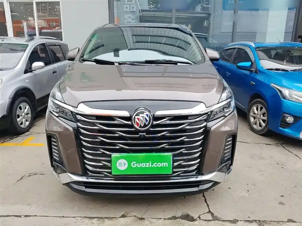 Buick GL8 2023 из CN, фото 9