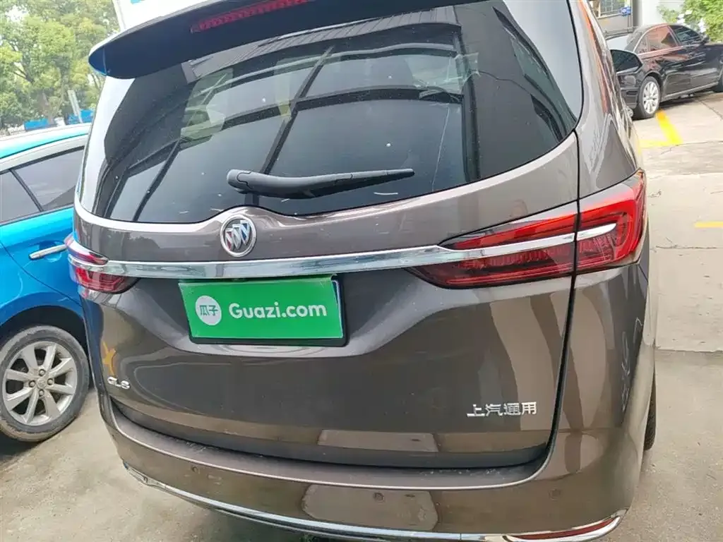Buick GL8 2023 из CN, фото 6