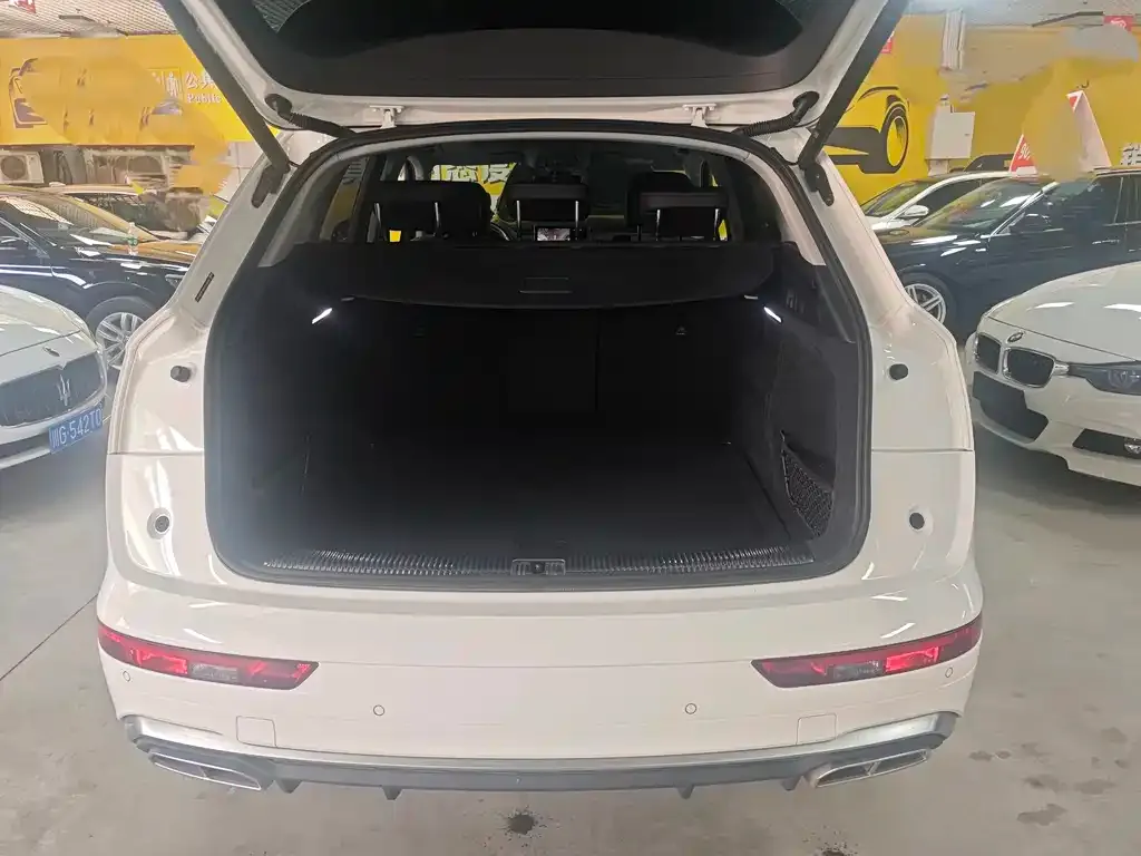 Audi Q5L 2023 из CN, фото 5