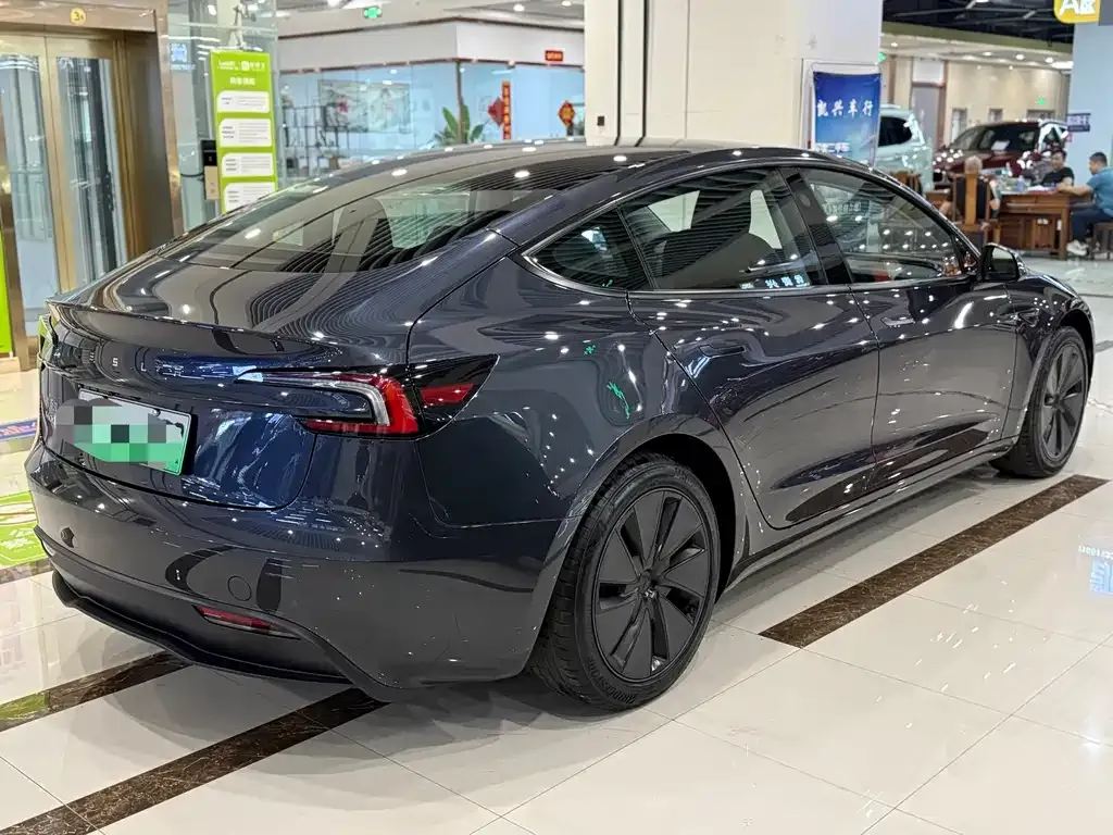 Tesla Model 3 2025 из CN, фото 4