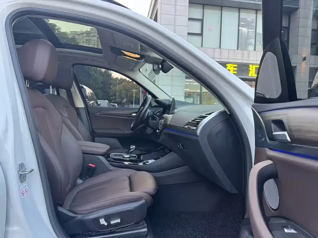 BMW X3 2022 из CN, фото 4
